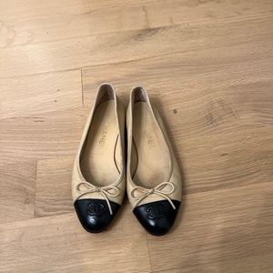 Chanel ballet flats size 37